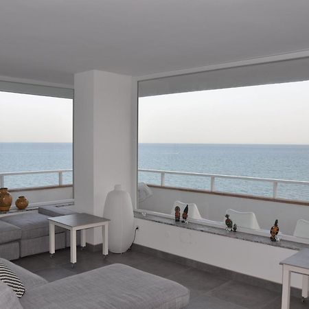 Magnifique Appartement Avec Une Incroyable Vue Sur Mer Torremolinos Bagian luar foto