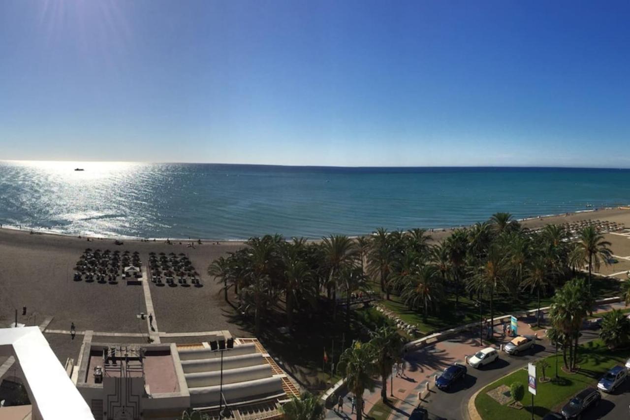 Magnifique Appartement Avec Une Incroyable Vue Sur Mer Torremolinos Bagian luar foto