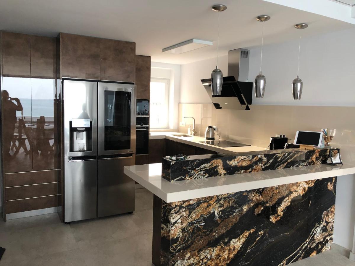 Magnifique Appartement Avec Une Incroyable Vue Sur Mer Torremolinos Bagian luar foto