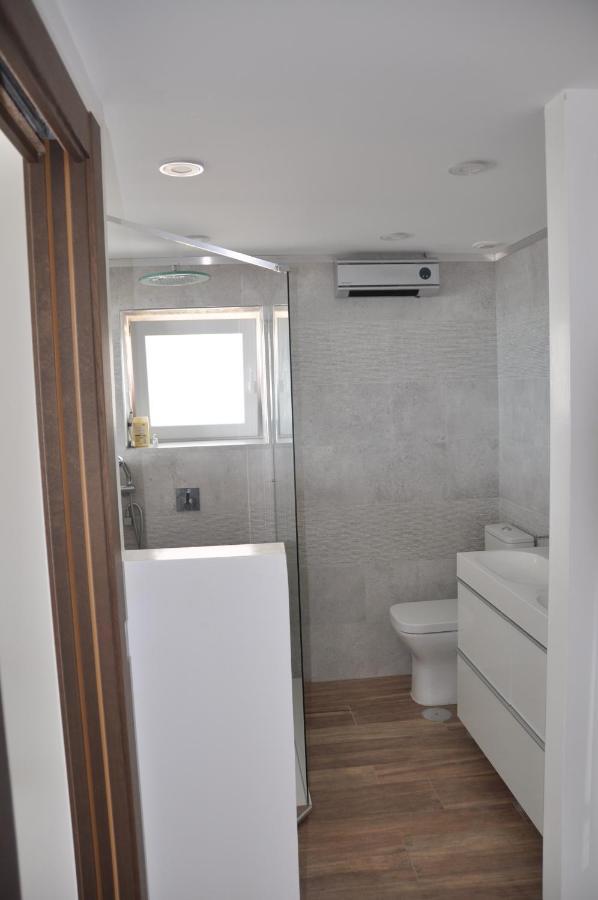 Magnifique Appartement Avec Une Incroyable Vue Sur Mer Torremolinos Bagian luar foto