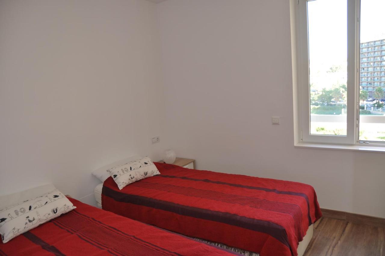 Magnifique Appartement Avec Une Incroyable Vue Sur Mer Torremolinos Bagian luar foto