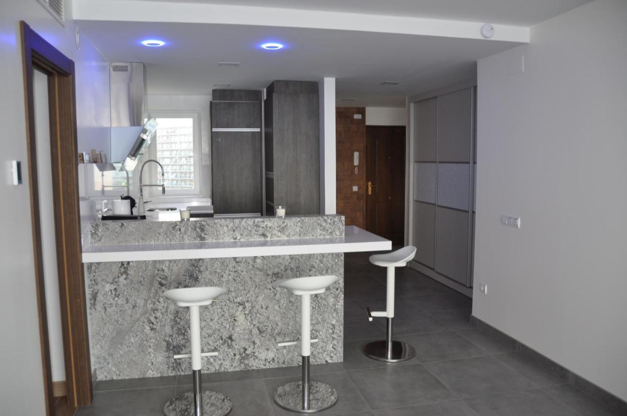 Magnifique Appartement Avec Une Incroyable Vue Sur Mer Torremolinos Bagian luar foto