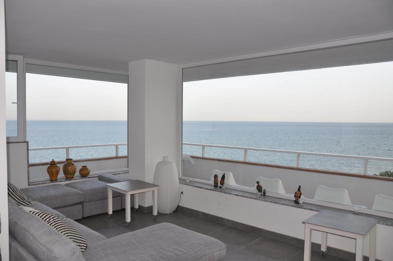 Magnifique Appartement Avec Une Incroyable Vue Sur Mer Torremolinos Bagian luar foto